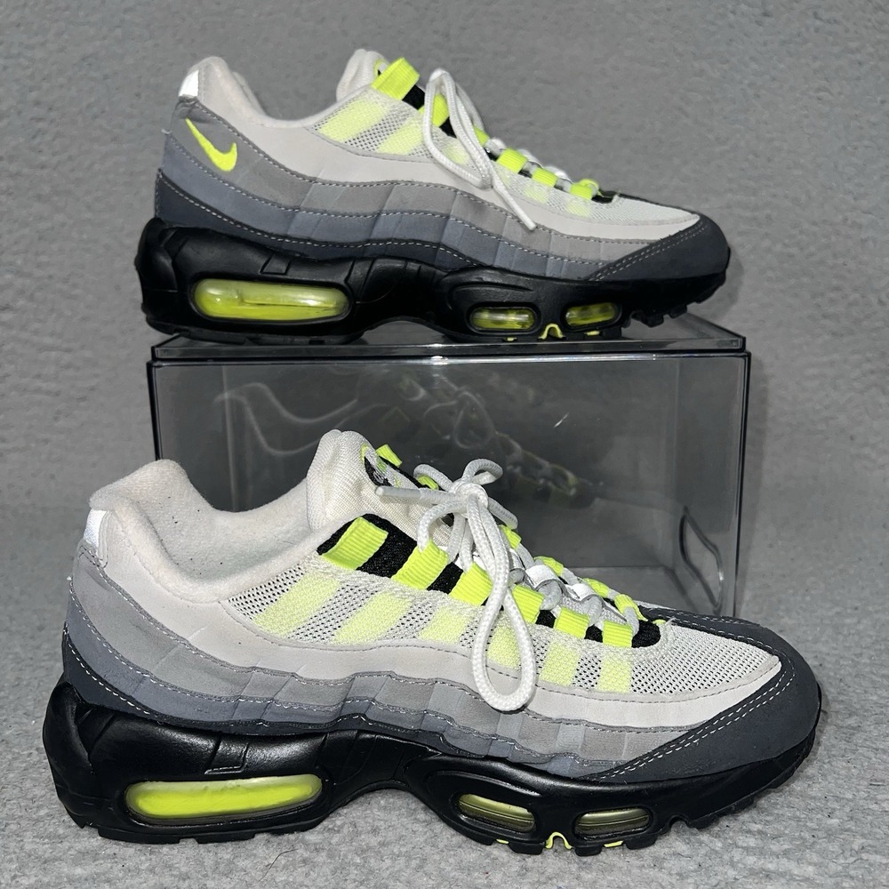 Nike Air Max 95 OG Neon 2015 Womens Sz 8 Mens Sz 6.5 Gray Volt Green 307960-002 - Picture 2 of 7